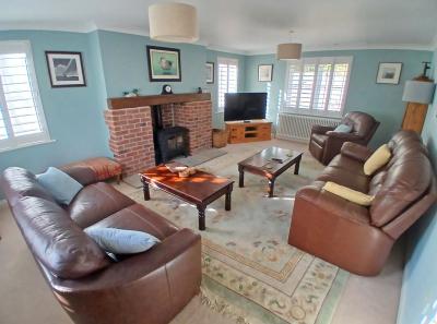 The Moorings Lounge
