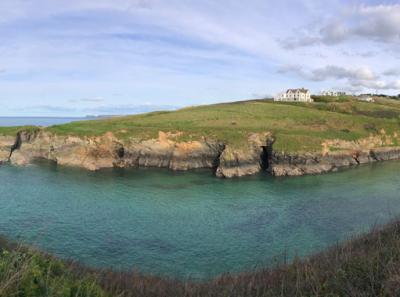 Port Gaverne Bay